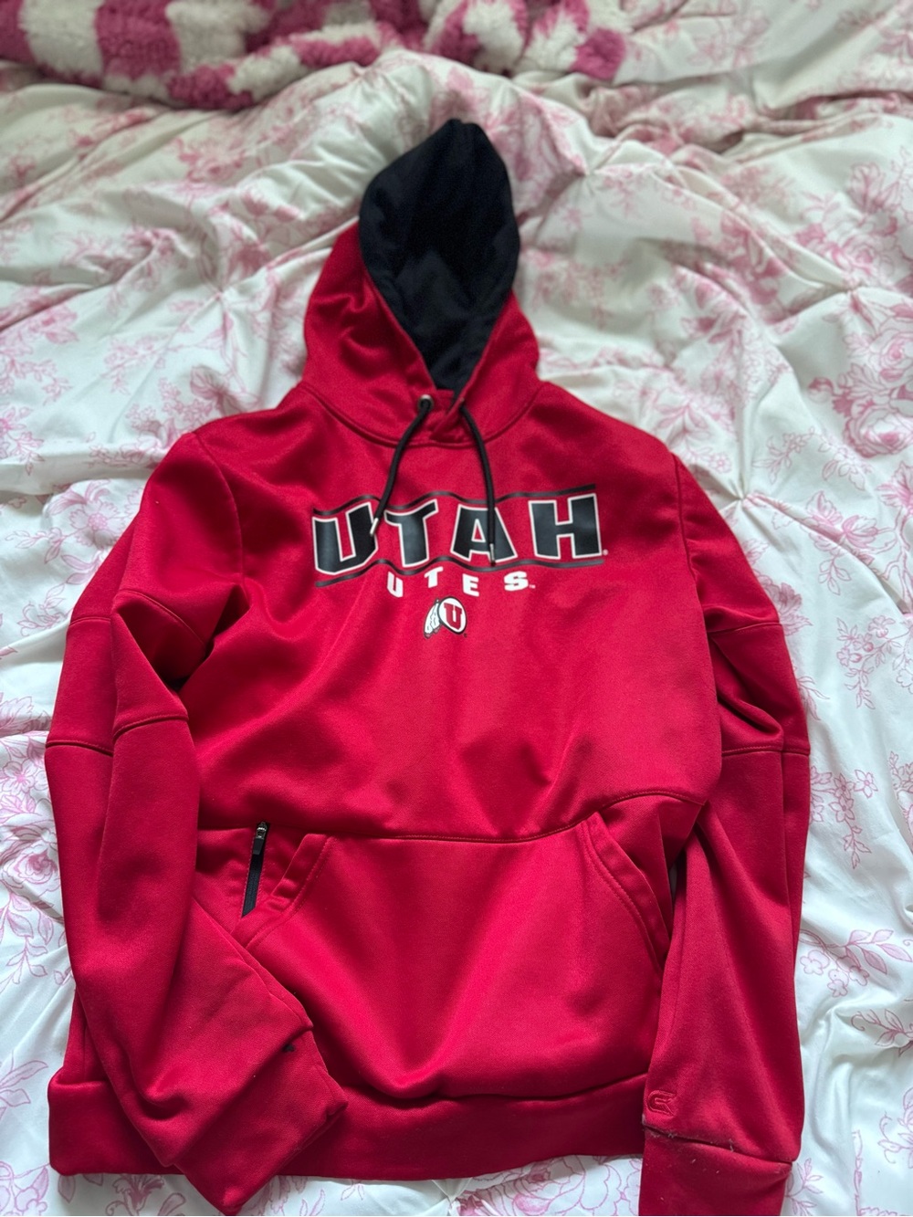 Colosseum Red and Black Utah Utes Pullover Hoodie - Men's